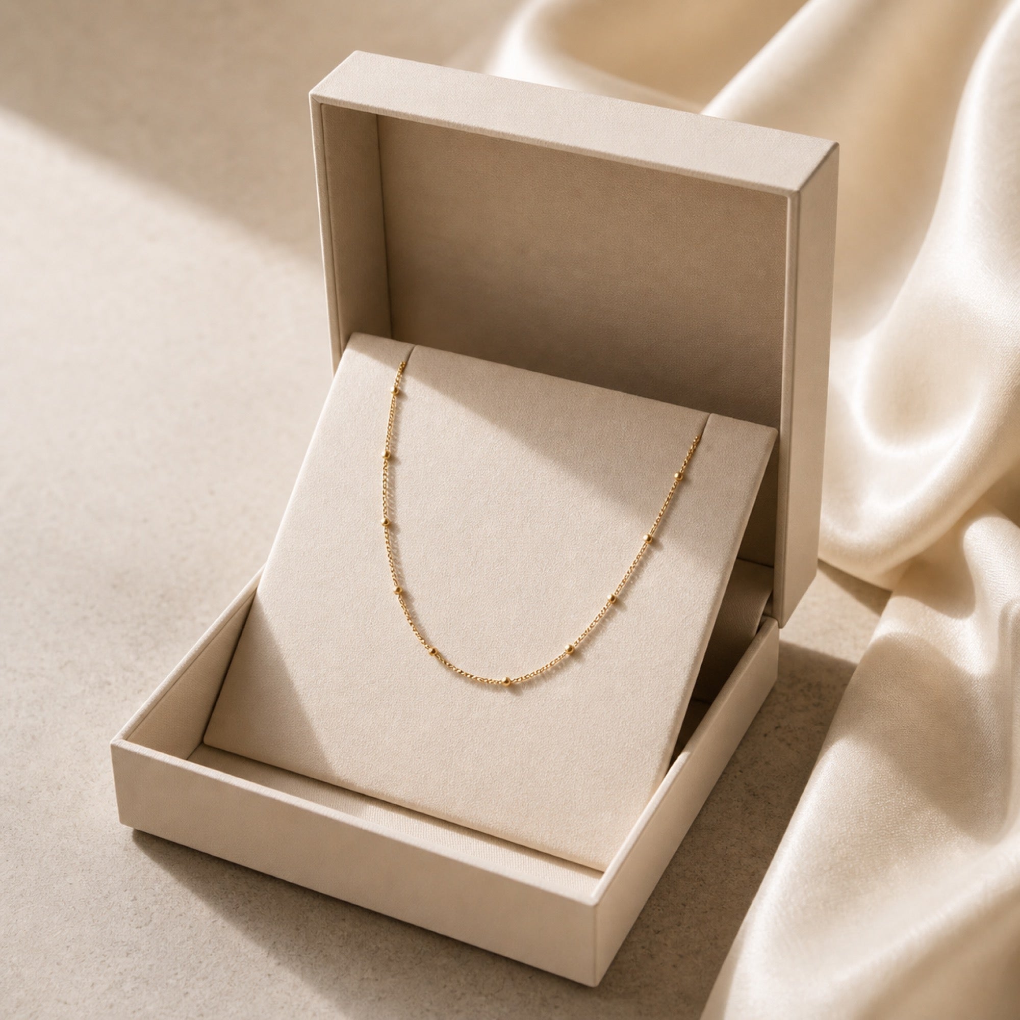 Lumère Layering Chain